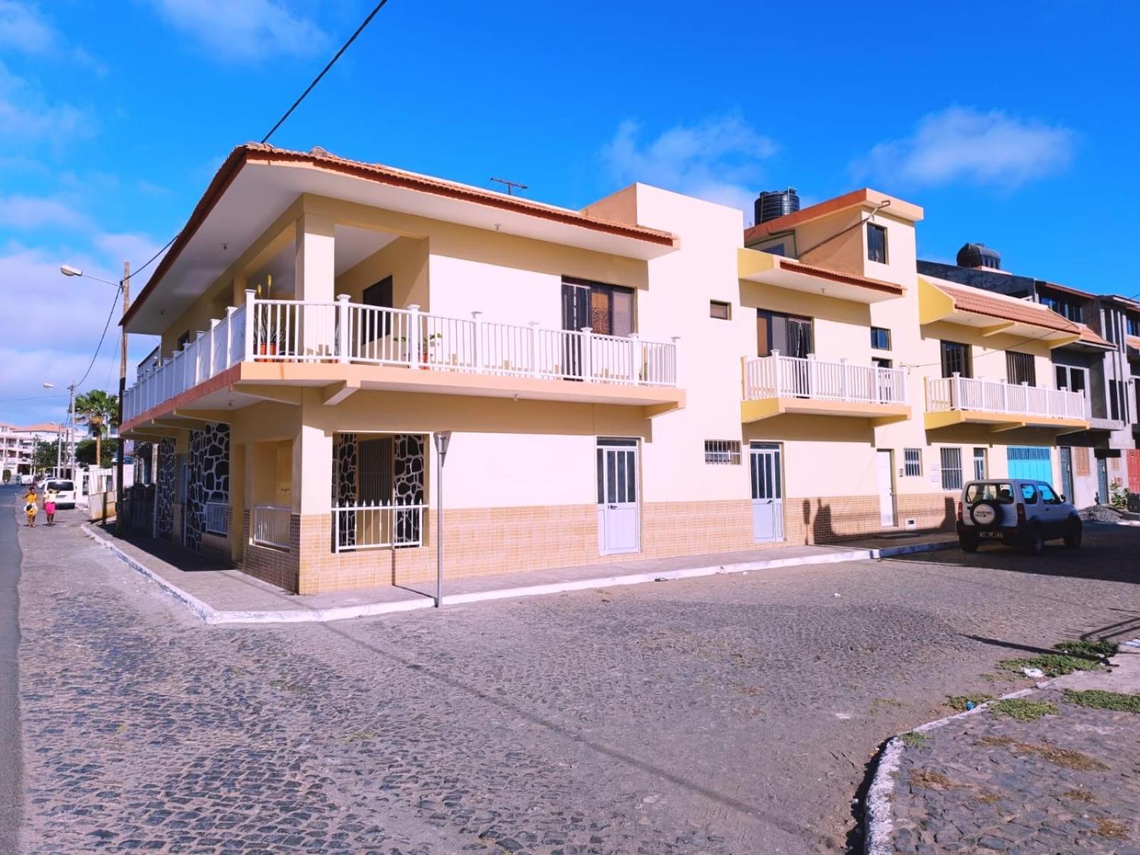 Pensao Dona Fica Apartment Тарафал Екстериор снимка